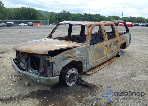 1996 Chevrolet Suburban K1500 from USA, damaged, VIN 1GNFK16R4TJ367215